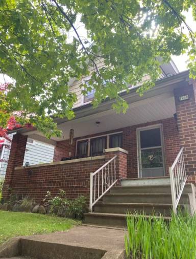 Main picture of 1042 Collinwood Ave