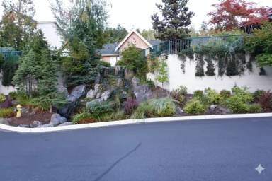 Main picture of 4769 Morris Ave S
