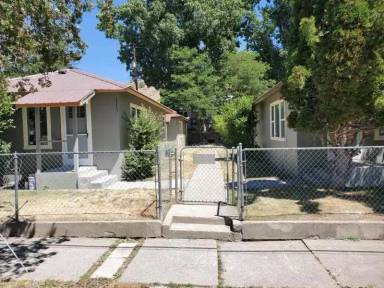 Main picture of 117 S E St