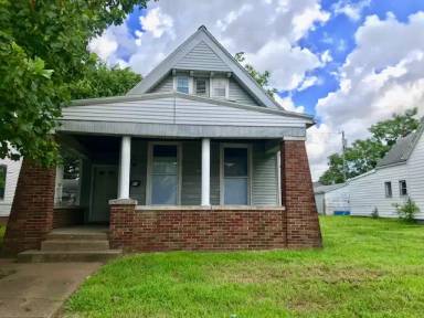 Main picture of 414 E Virginia St