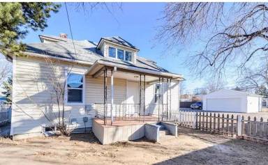Main picture of 1610 Billings St