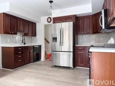Main picture of 119 W Minnehaha St
