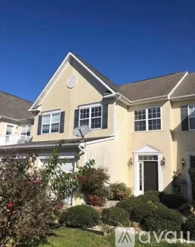 Main picture of 190 Gillespie Ave