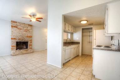 Main picture of 12805 Copper Cliff Ave