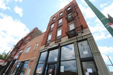 Main picture of 1321 W Grand Ave