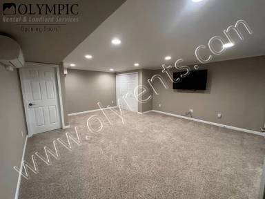 Main picture of 6529 Cooper Point Rd NW