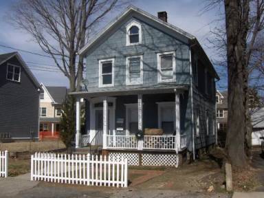 Main picture of 5 Jefferson St