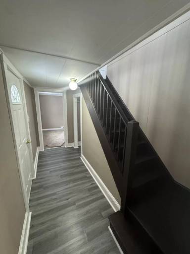 Main picture of 215 N Lawrence St