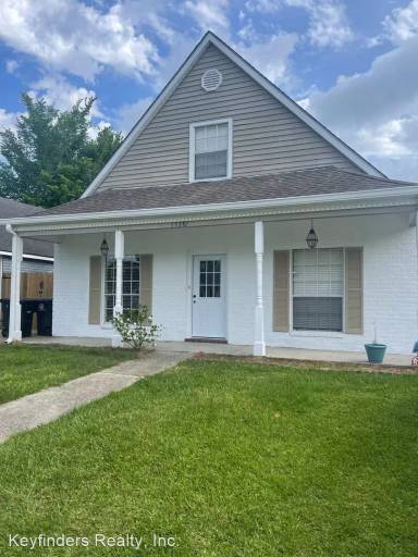 Main picture of 15381 Summerwood Ave