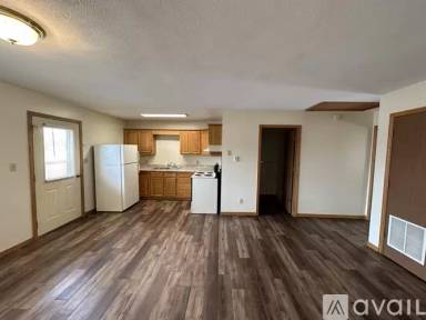 Main picture of 324 N Lakeland Dr