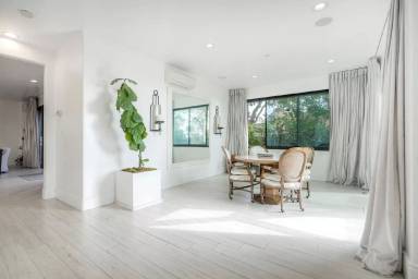Main picture of 300 9th St