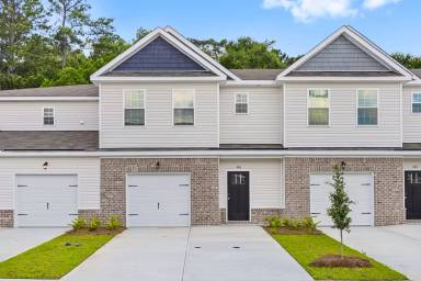 Main picture of 446 Governor Treutlen Cir