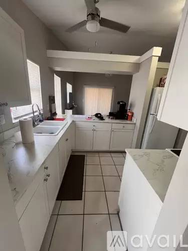 Main picture of 1012 Diplomat Pkwy E