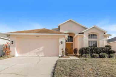 Main picture of 25121 Hyde Park Blvd