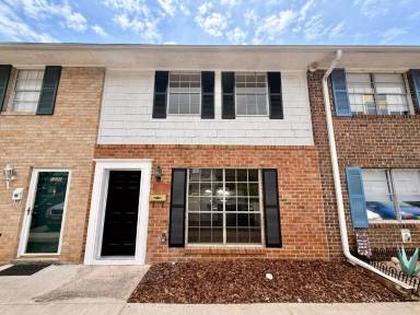 Main picture of 1216 Cactus Ave