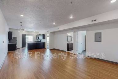 Main picture of 950 4th St NW