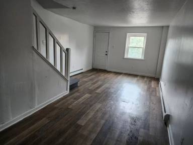 Main picture of 714 Douglas St