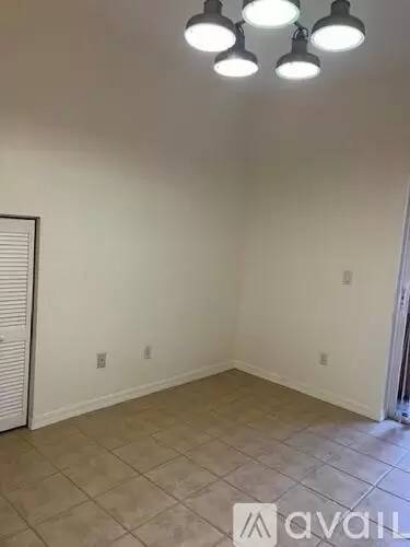 Main picture of 2315 Mariner Ct