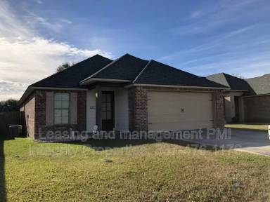 Main picture of 213 Milton Estates Ln