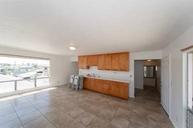 Main picture of 1520G Palolo Ave