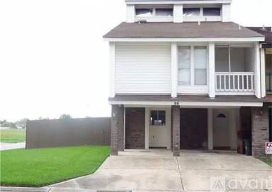 Main picture of 86 Stanton Hall Dr