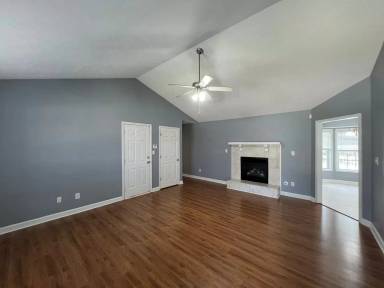 Main picture of 207 Sharpsburg Rd