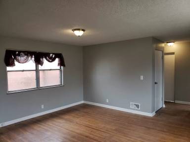 Main picture of 4702 E 36th St