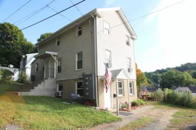 Main picture of 14 Edgewood Rd