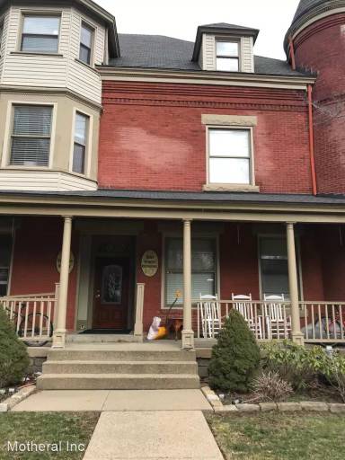 Main picture of 200 N Dithridge St