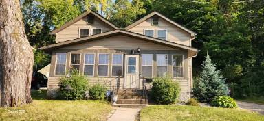 Main picture of 321 Mill St