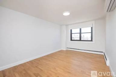 Main picture of 1410 Columbia Apartments