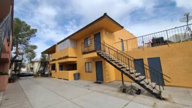 Main picture of 1329 Kari Lee Ct