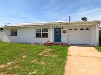 Main picture of 60 Seacrest Dr