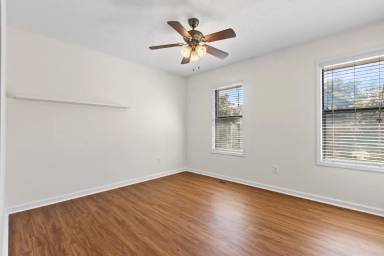 Main picture of 111 S Ross St