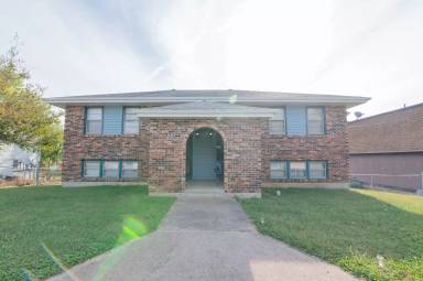 Main picture of 493 Perrey Dr