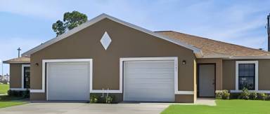 Main picture of 105 SE 2nd Ave
