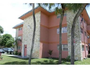 Main picture of 17101 NW 57th Ave