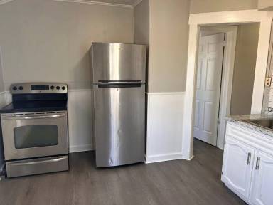 Main picture of 182 Greene St