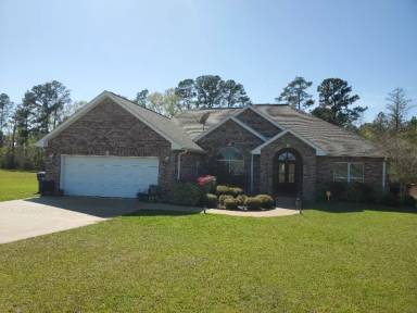 Main picture of 130 Woods Rd