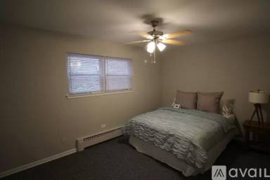 Main picture of 4810-12 N Hermitage Ave Apartments
