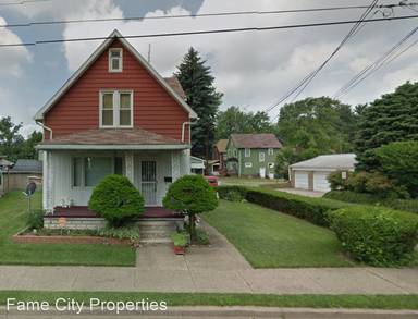 Main picture of 1047 Young Ave NE
