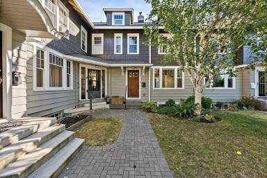 Main picture of 1617 Division Ave