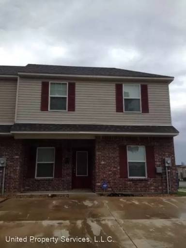 Main picture of 100-15 Padre Dr