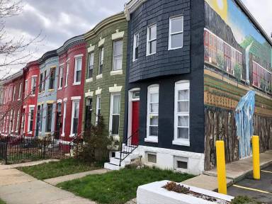 Main picture of 3224 Barclay St