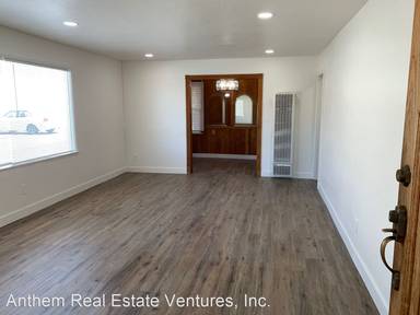 Main picture of 1135 Hollister St