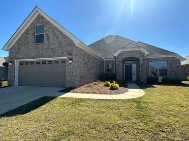 Main picture of 294 Hedgefield Dr