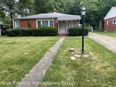 Main picture of 1925 N Leland Ave