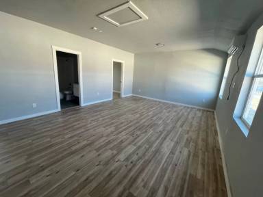 Main picture of 2714 Observation Dr