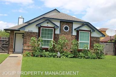Main picture of 2531 Eastern Oaks Dr
