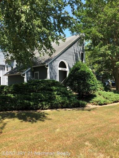 Main picture of 12750 Saint George St